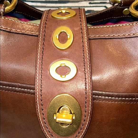 Coach Lily Legacy Turnlock Brown Leather Tote Bag - Picture 4 of 17